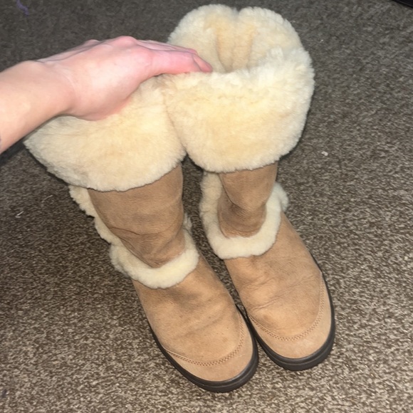 COPY - UGG sunburst tall boots good used condition! - Picture 5 of 7